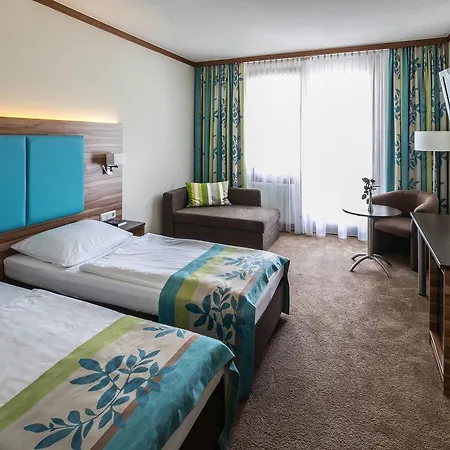 Otel Am Krone Park 3*